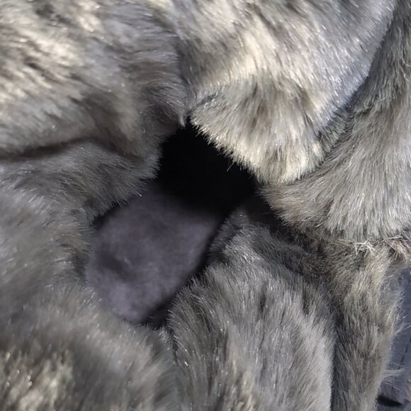 Manitobah Mukluks Wrap Gray Suede Shearling & Rabbit Fur Boots Womens Size 5 - Picture 5 of 10